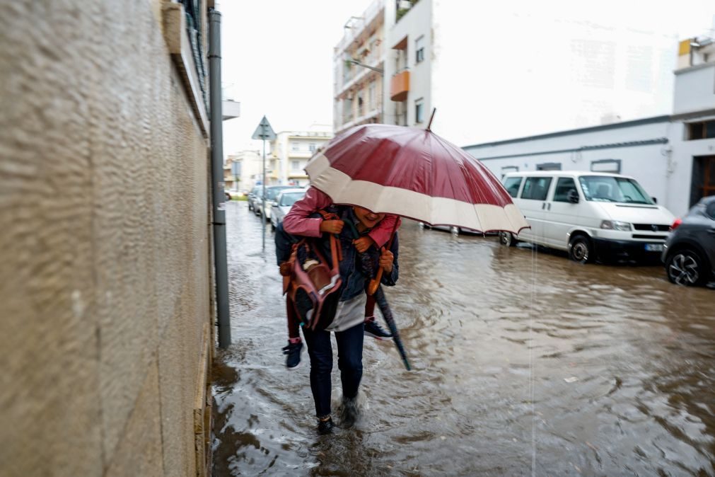 Proteção civil emite aviso para risco de cheias e inundações devido ao