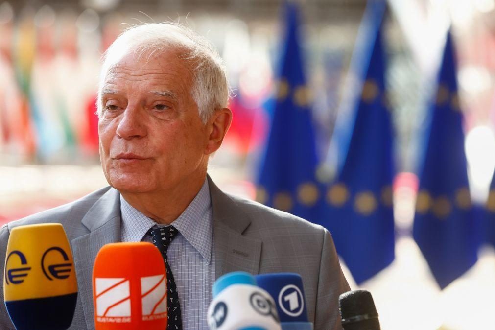 UE pode alterar sanções contra a Rússia caso afetem alimentos ou fertilizantes