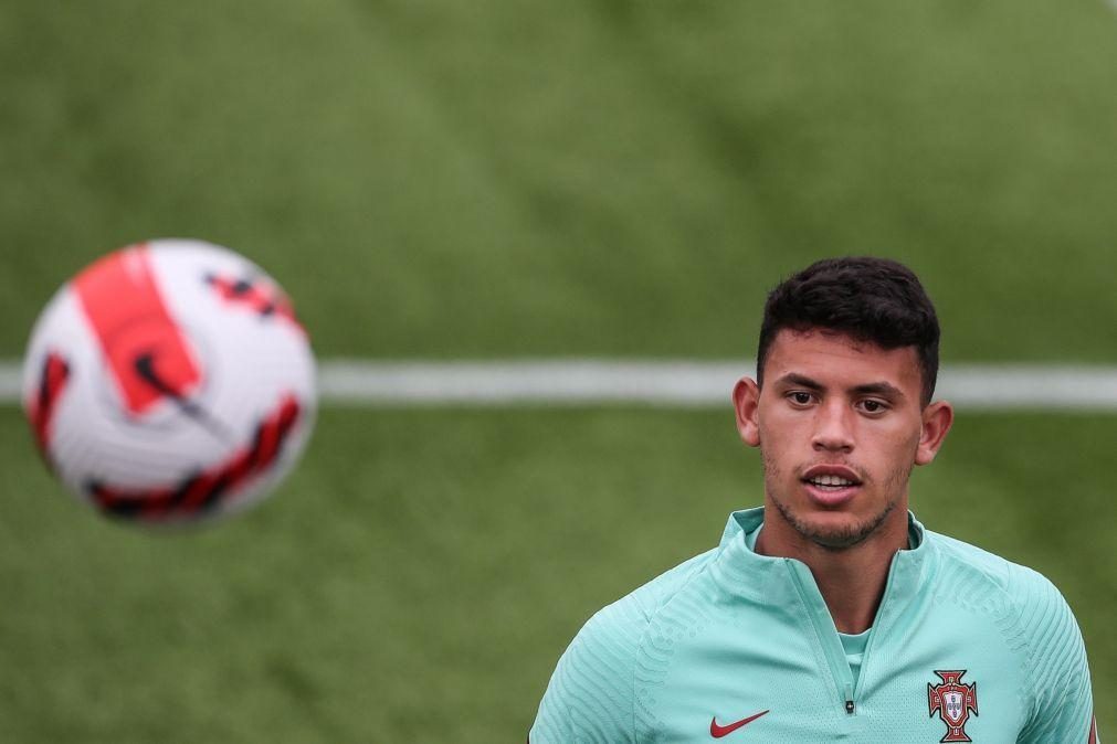 Matheus Nunes deixa Sporting e assina pelo Wolverhampton