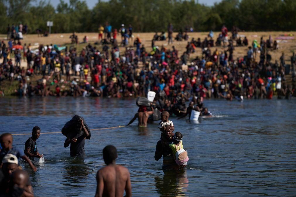 Oito migrantes encontrado mortos no Rio Grande