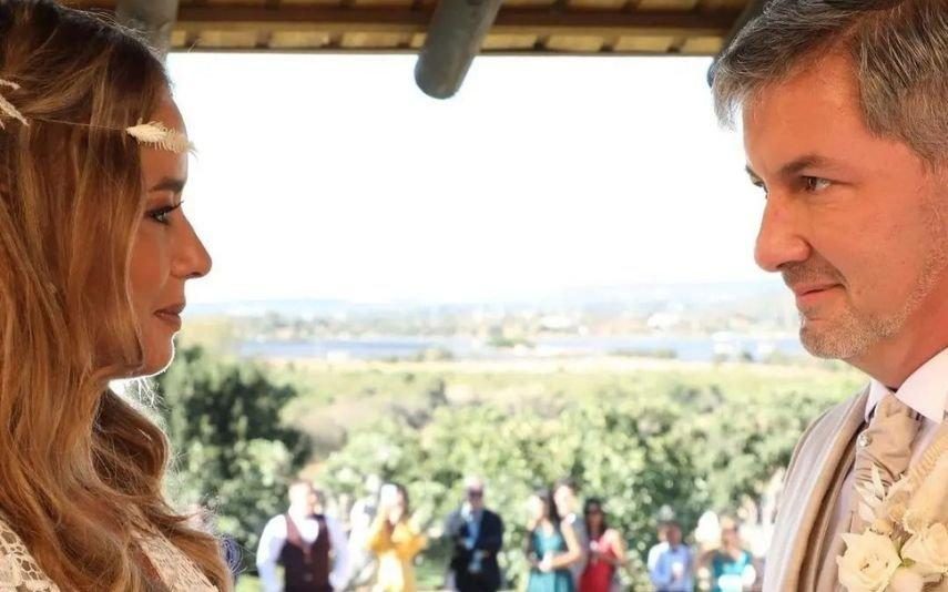 Bruno de Carvalho e Liliana Almeida “Peças únicas” com diamantes. Eis os segredos escondidos nas alianças de casamento