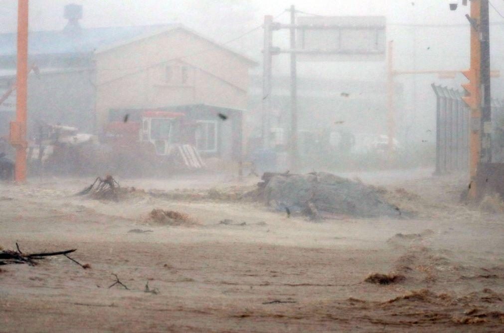 Tufão Hinnamnor deixa um desaparecido e milhares de afetados na Coreia do Sul