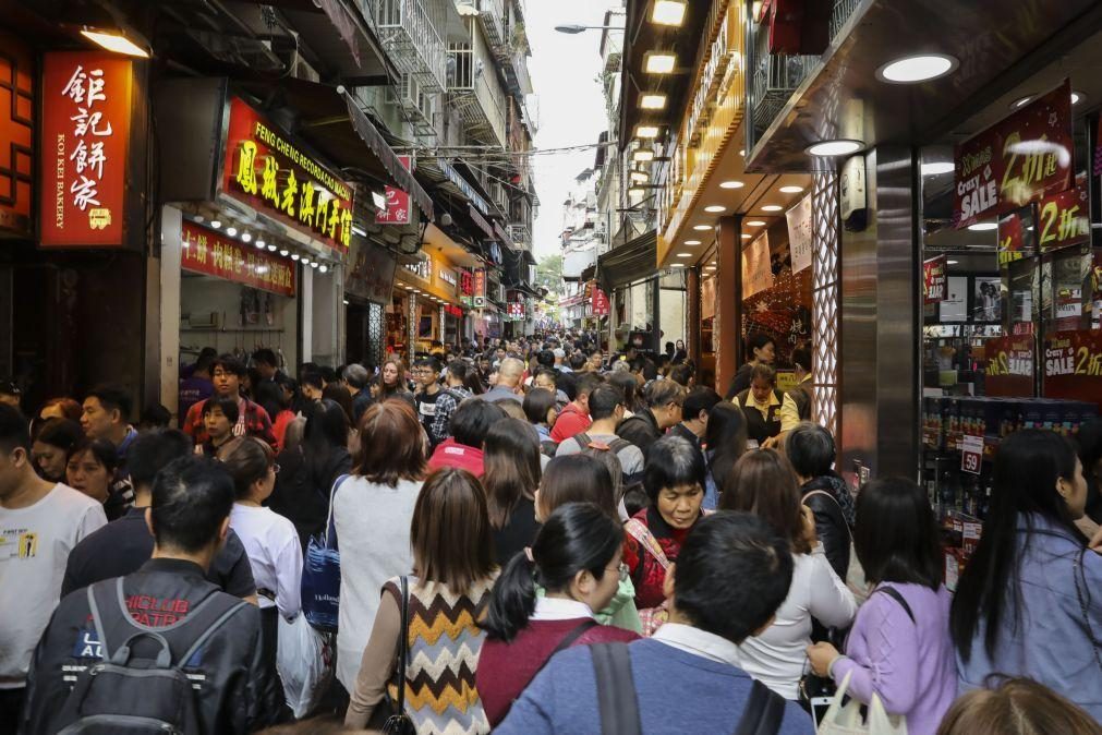 Macau dá mil euros a cada residente para