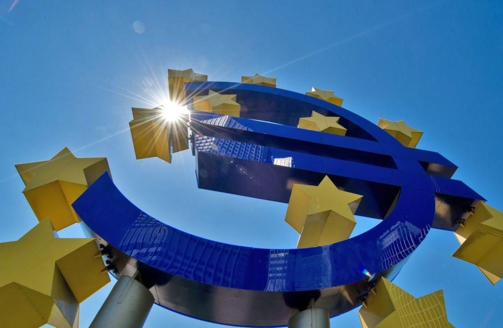 Zona euro passa de excedente a défice de 50,9 mil ME na balança comercial externa em agosto