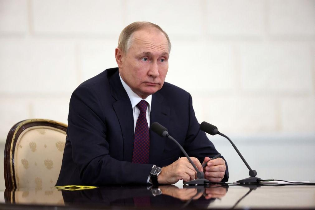 Putin ameaça Kiev com mais represálias por ataque contra frota do mar Negro