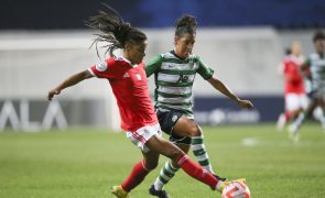 Benfica vence Sporting ao 'cair do pano' no dérbi de futebol feminino