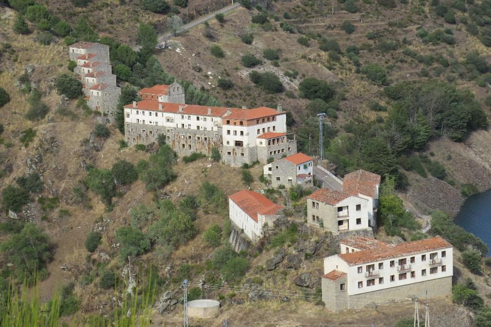 Já pode comprar uma aldeia com 44 casas por apenas 260 mil euros