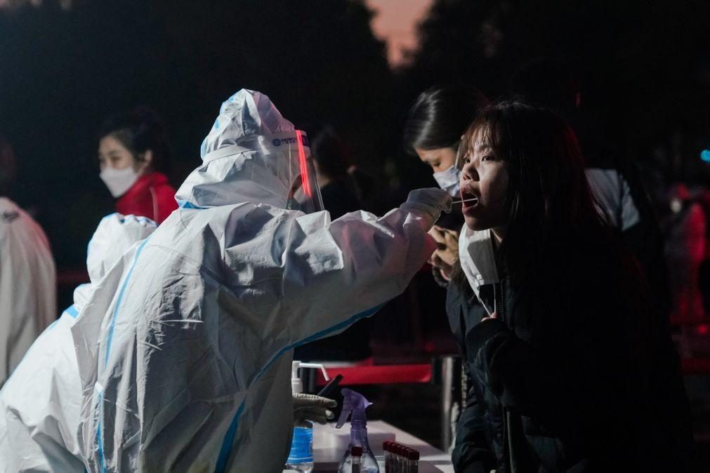 Universidade de Pequim colocada sob confinamento após diagnosticar um caso de covid-19