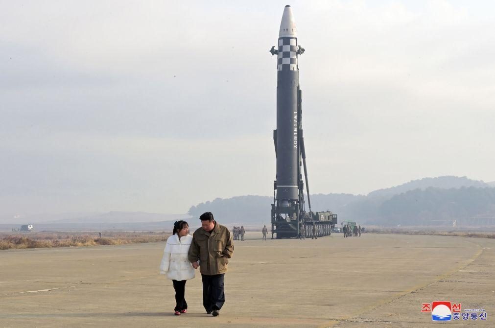 Kim Jong-un garante que usará bomba atómica como resposta a ataque nuclear