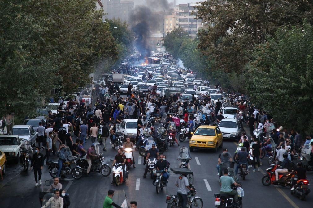 Irão: Mais de 70 mortos em manifestações numa semana - ONG