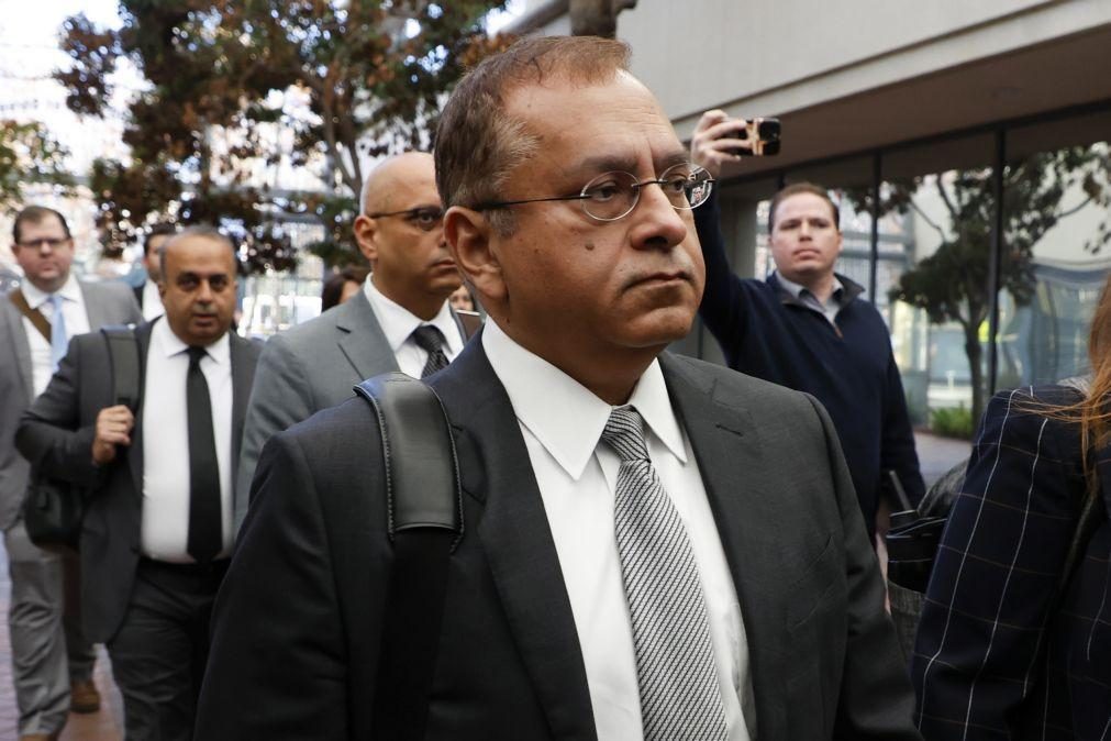 Dirigente da empresa de testes de sangue Theranos condenado a 13 anos de prisão