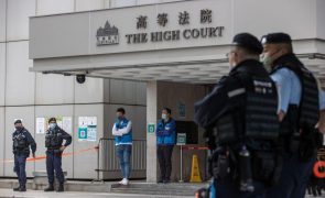 Magnata da imprensa de Hong Kong condenado a cinco anos de prisão por fraude