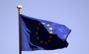 Clima: Acordo na UE sobre vasta reforma do mercado de carbono