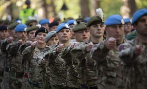 Governo britânico mobiliza soldados para substituir grevistas