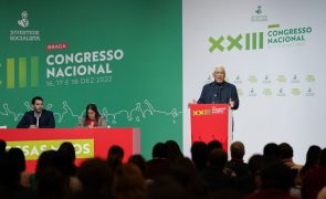 António Costa quer que jovens se possam realizar plenamente em Portugal