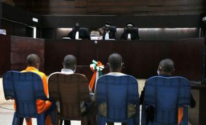 Quatro arguidos do atentado de Grand-Bassam condenados a prisão perpétua