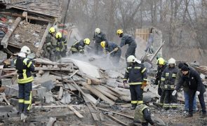 Pelo menos uma dezena de explosões ouvidas em Kiev