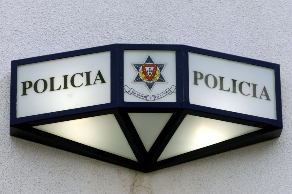 Quatro detidos por suspeitas de tráfico e 25.600 euros apreendidos em Faro