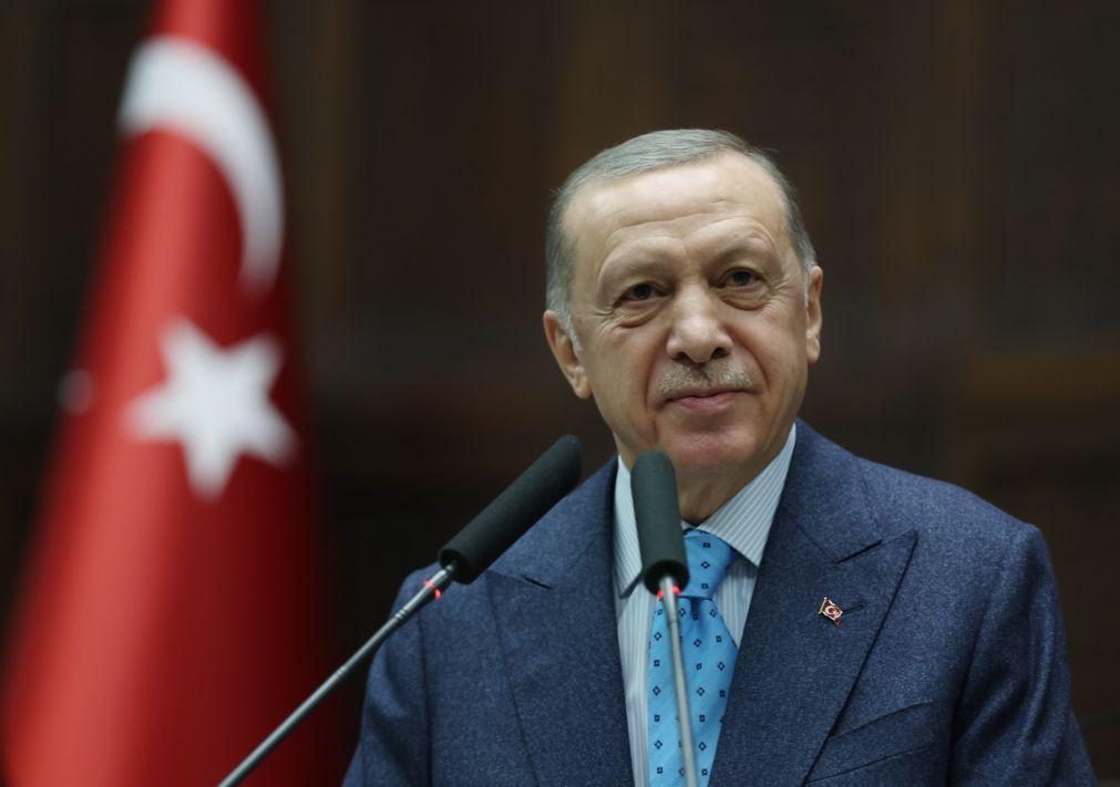 Erdogan marca eleições presidenciais na Turquia para 14 de maio