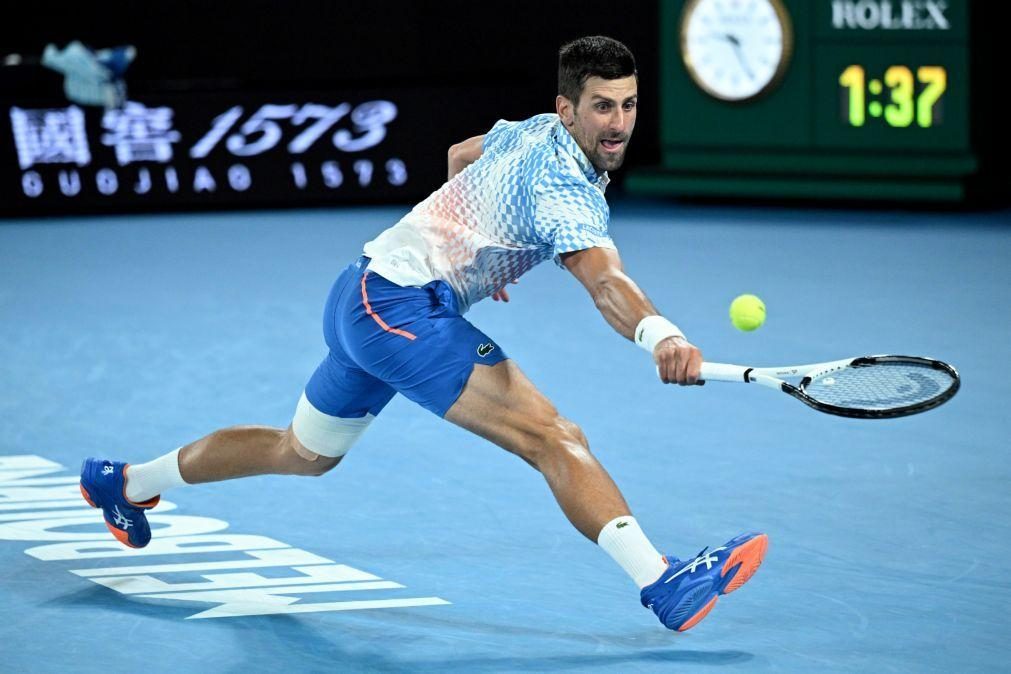 Open da Austrália: Djokovic bate Rublev e assegura meias-finais