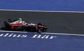 Félix da Costa acidentado termina fora dos pontos na Fórmula E