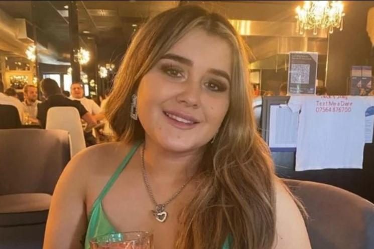 Jovem morre depois de usar colher suja de leite para misturar chá