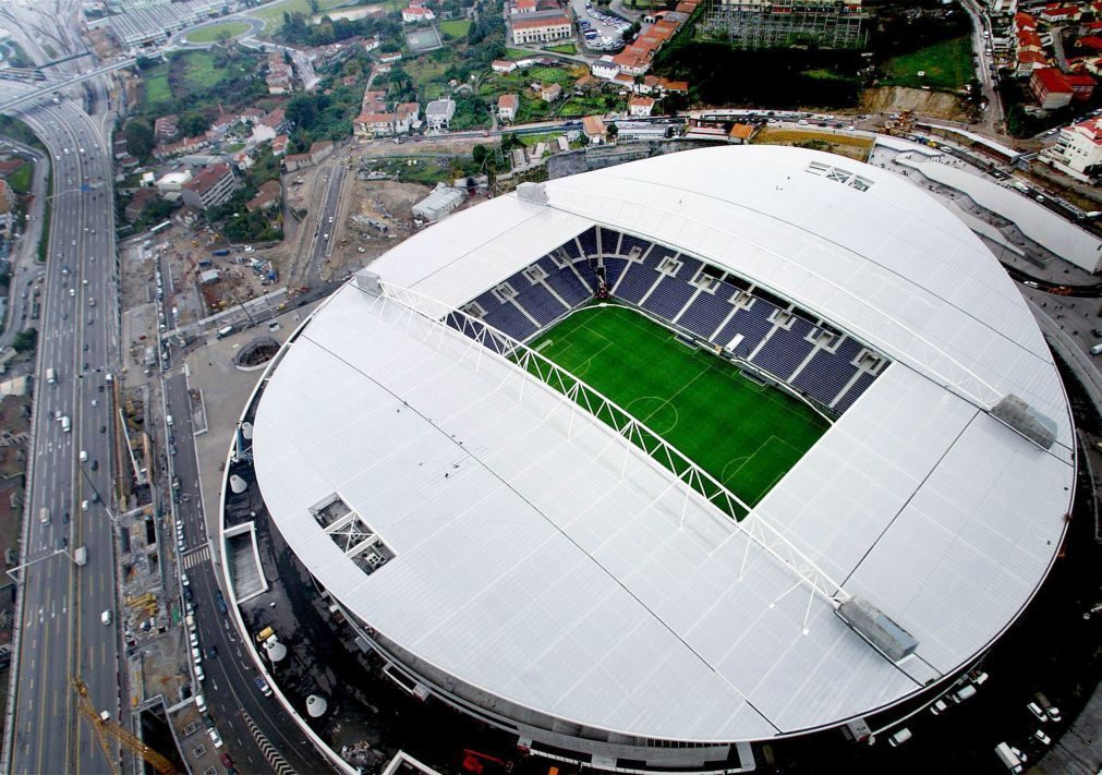 FC Porto recebe 30 milhões de euros da 'Champions' 2016/17, Benfica 28, Sporting 18