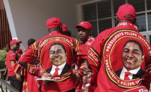 Partido no poder em Moçambique solidário com vítimas de ataques a viaturas na África do Sul