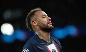 PSG quer vender Neymar e Messi procura novo desafio