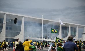 Brasil: Presidência quer multas de 3,7ME para financiadores
