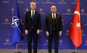 Stoltenberg pede à Turquia para ratificar já adesão da Suécia e Finlândia à NATO