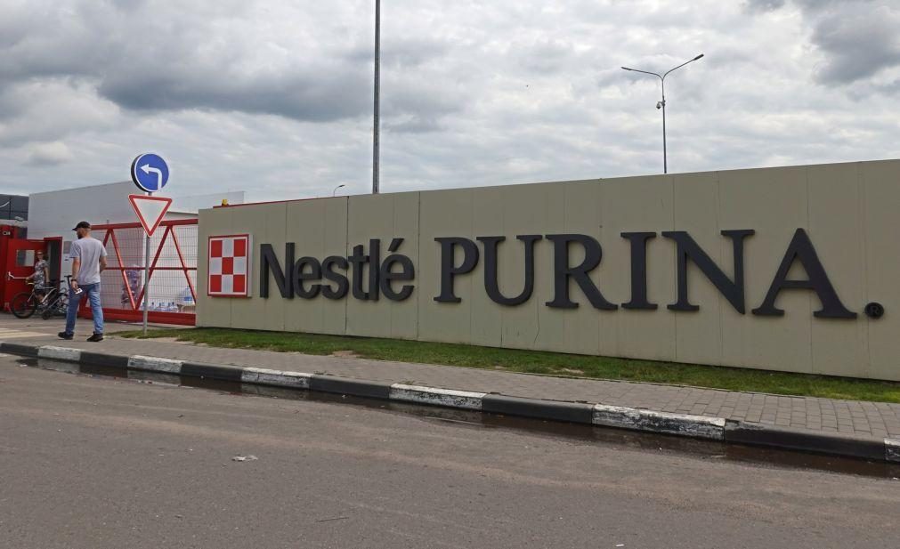 Lucro da Nestlé cai 45,2% em 2022 para 9,4 mil milhões de euros