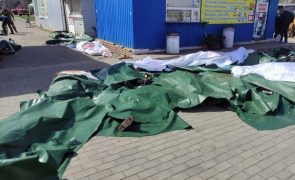 Rússia usou armas de fragmentação em ataque contra estação ferroviária ucraniana