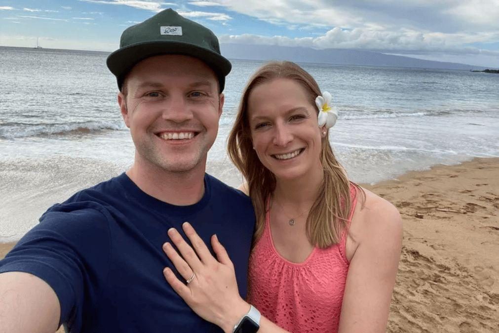 Casal é abandonado em alto mar após passeio de mergulho na lua de mel