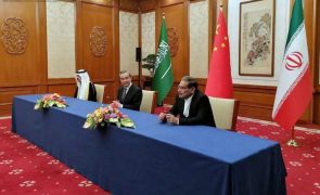 Xi Jinping reclama papel maior para a China após acordo entre Arábia Saudita e Irão