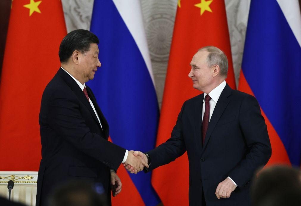 Rússia e China criticam reforço dos laços militares da NATO no Indo-Pacífico