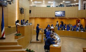 Parlamento cabo-verdiano vota na próxima semana proposta para classificar português