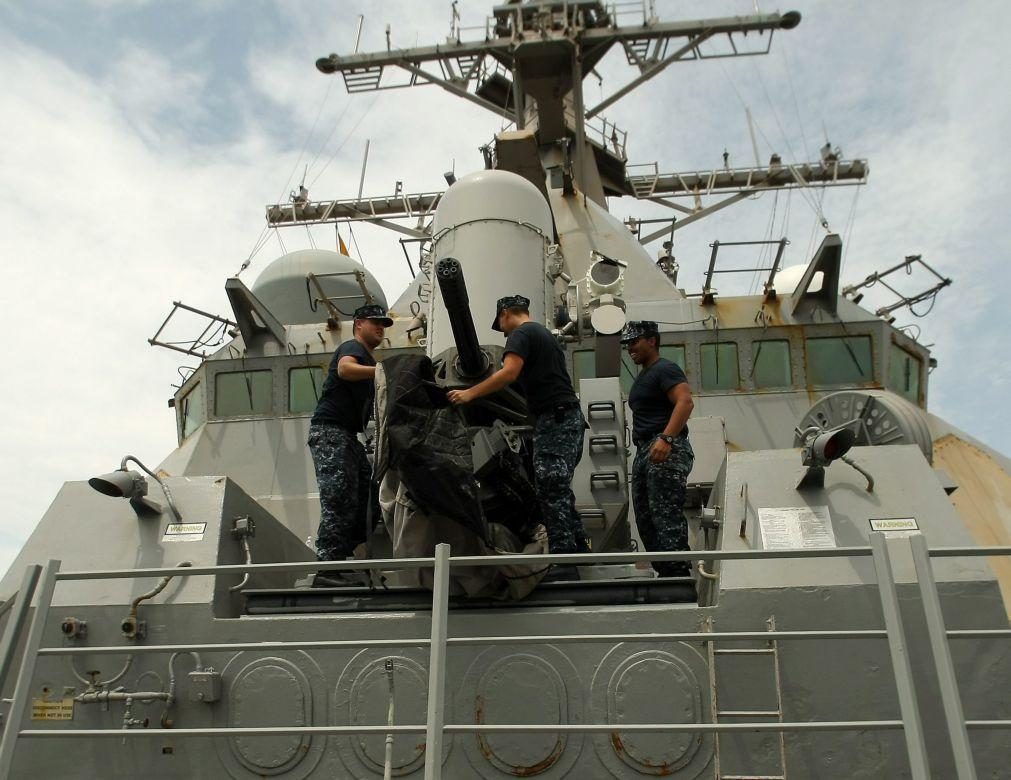 Navio de guerra dos EUA em operação no mar do Sul da China, Pequim denuncia 