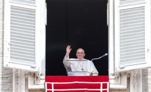 Papa viaja para a Hungria, 