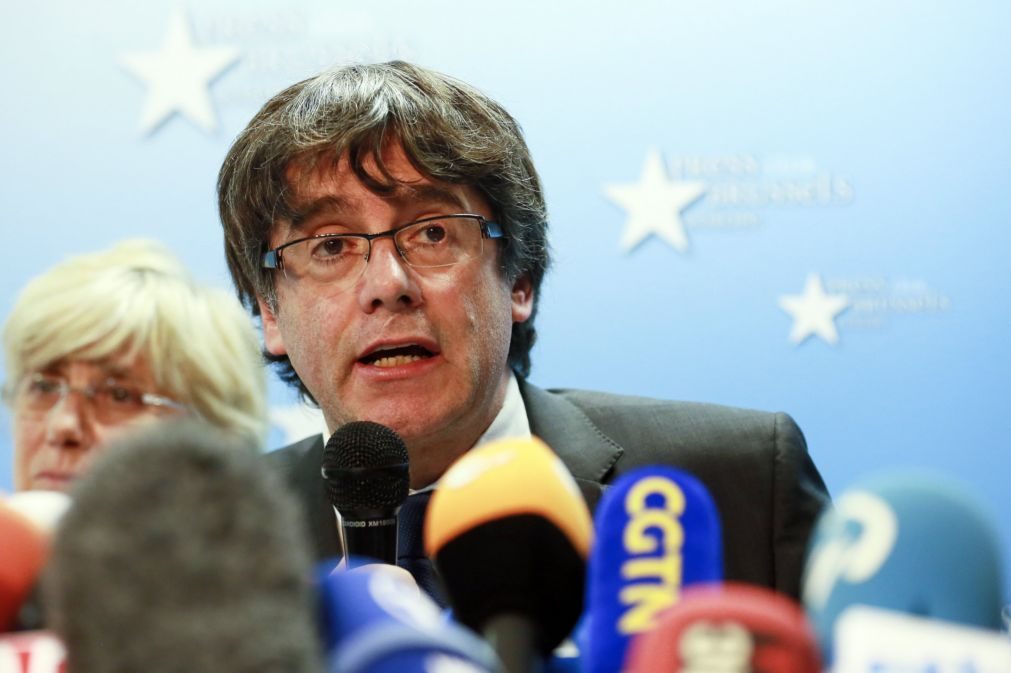 Puigdemont quer responder à justiça espanhola a partir de Bruxelas