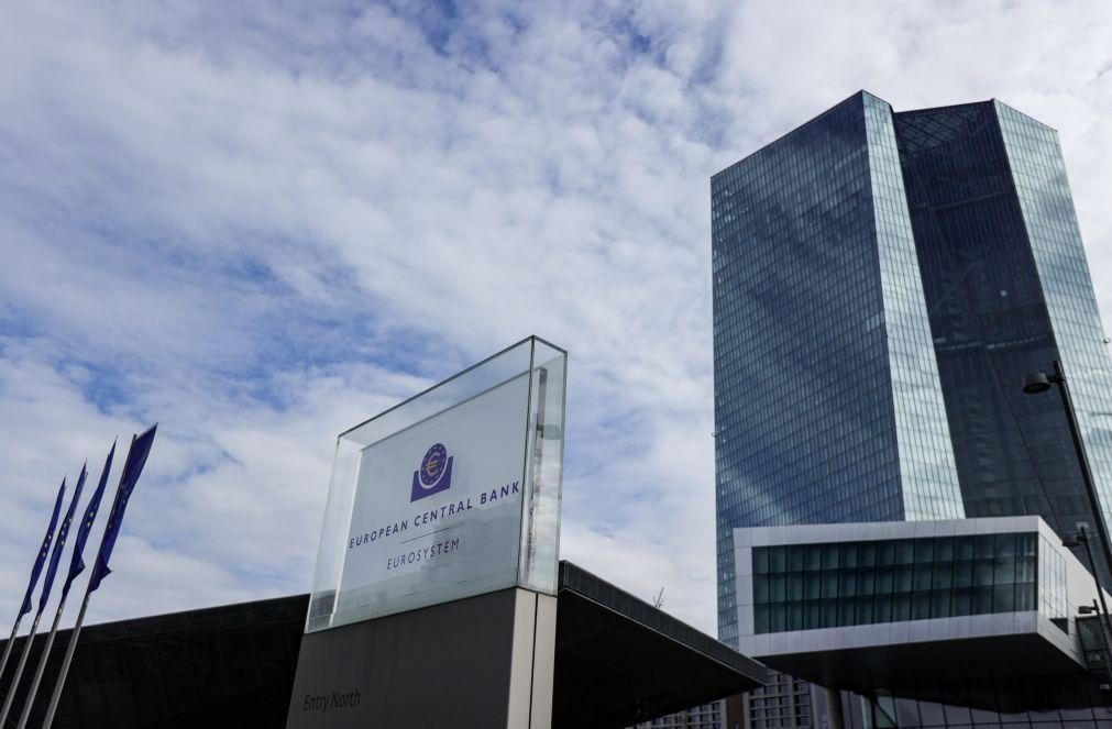 Maioria dos membros do conselho do BCE apoiou em maio o abrandamento da subida das taxas