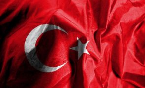 MNE português manifesta condolências pela morte do embaixador da Turquia em Lisboa