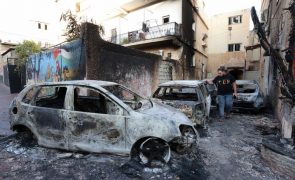 Israel lança ataques aéreos na Faixa de Gaza em resposta a foguetes