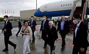 Yellen visita Pequim para estabilizar relações entre Estados Unidos e China