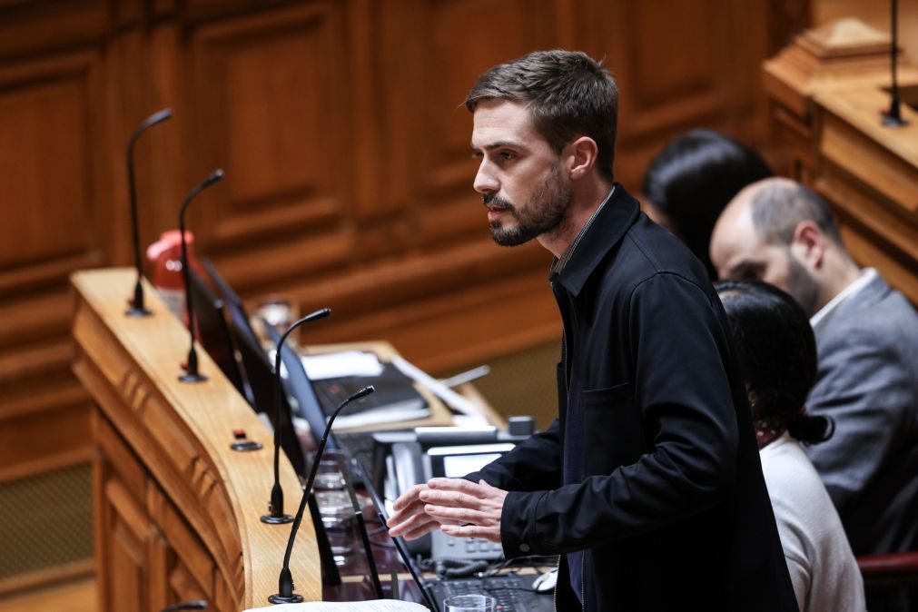PCP propõe hoje no parlamento baixa de IRS e IVA da energia a 6%