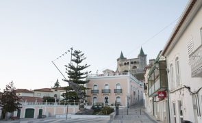 Porto de Mós conta a história do 25 de Abril em sete peças de teatro de rua