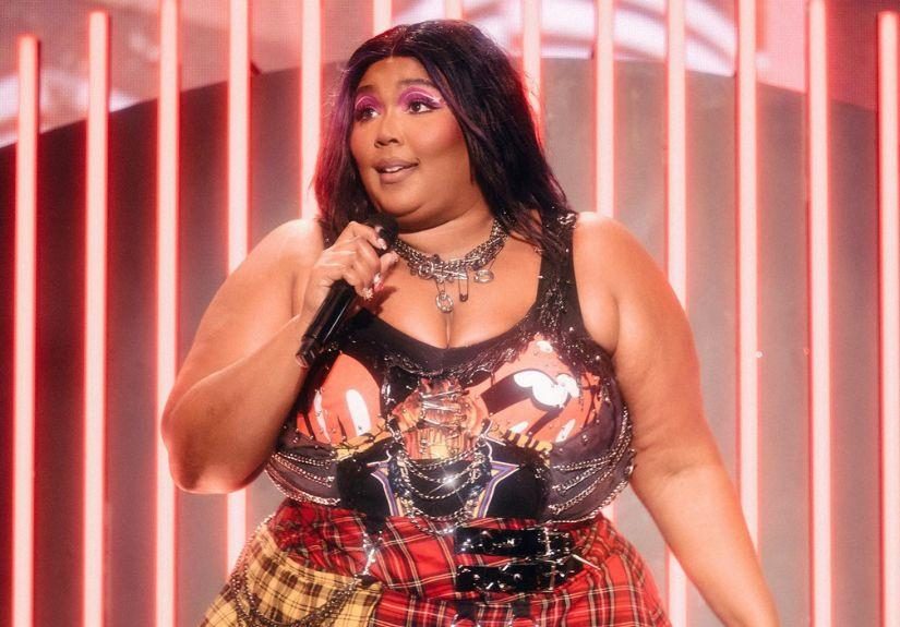 Polémica - Lizzo: Cantora reage às acusações de assédio de ex-bailarinas