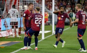 Dani Olmo 'destroça' Bayern com 'hat-trick' e Leipzig conquista primeira Supertaça