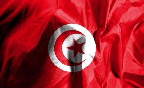 Cinco mortos e sete desaparecidos em naufrágio de migrantes na Tunísia