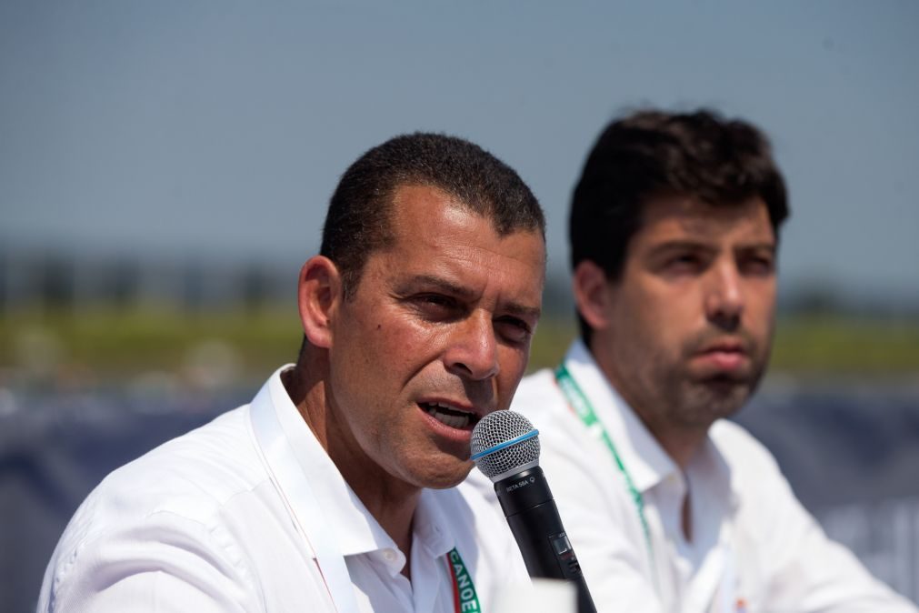 Federação de canoagem com